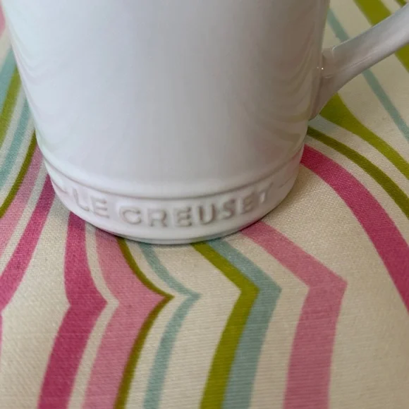 Set of 4 Le Creuset Classic White Mugs - Picture 6 of 6